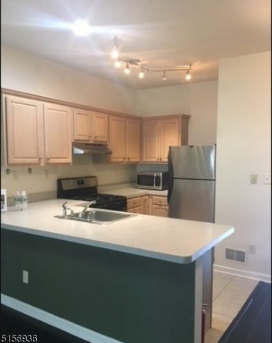 50 Prospect St, East Orange NJ  07017-2359 exterior