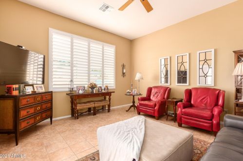 24107 Lakestar Dr, Chandler, AZ 85248-5932