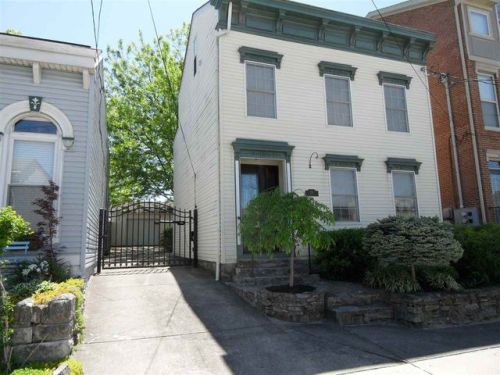 218 4th St, Newport, KY 41071-1641