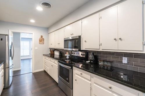 5607 Kayway Dr, Greenville TX  75402-6413 exterior