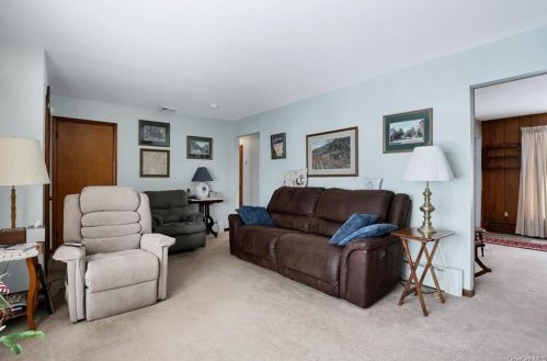 517 State Route 211, Montgomery NY  12549-2410 exterior