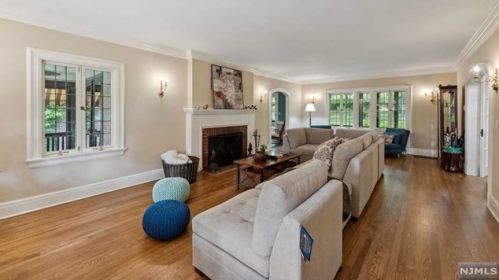 85 Undercliff Rd, Montclair NJ  07042-1616 exterior