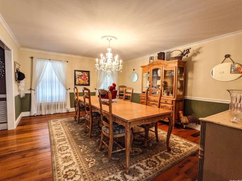 16 Lodge Ln, Miller Place NY  11764-1912 exterior