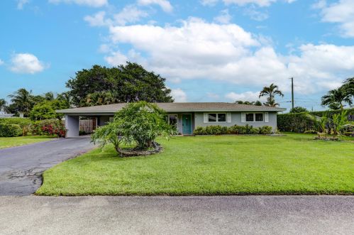 1421 Lake Ct, West Palm Beach, FL 33406-7817