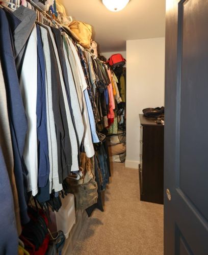 18 Hunter Ct, Goffstown NH  03045-1629 exterior