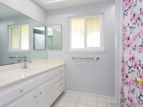 17061 Acena Dr, San Diego CA  92128-2674 exterior