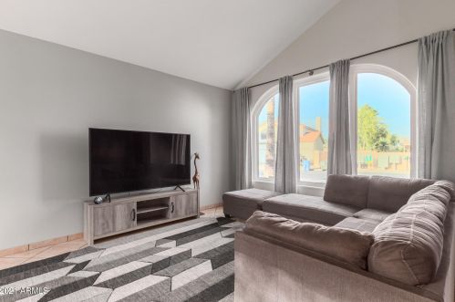 1925 Behrend Dr, Phoenix AZ  85024-1242 exterior