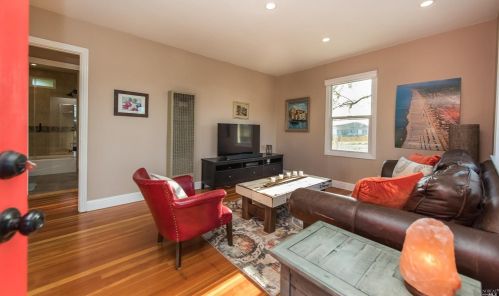 1983 Olivet Rd, Santa Rosa CA  95401-3810 exterior