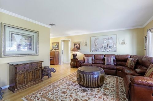 27515 Los Amigos Ln, Bonita Springs, FL 34135-3551