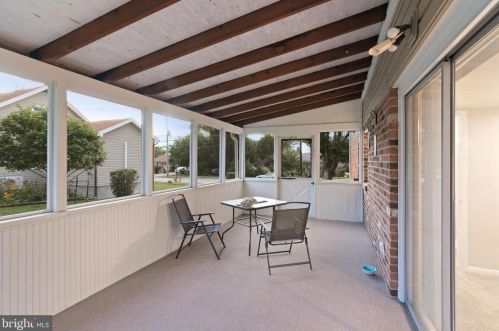 99 Park Heights Blvd, Hanover PA  17331-4005 exterior