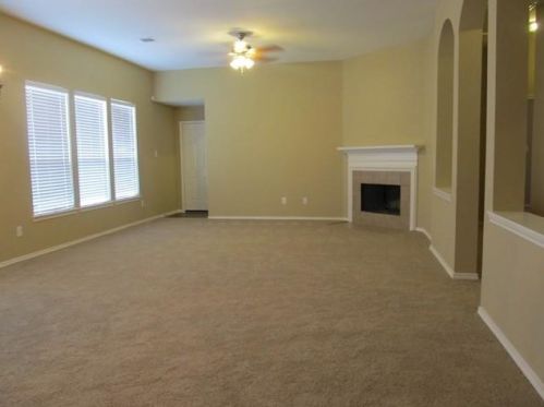 9150 Sunlit Park Dr, Humble, TX 77396-1322