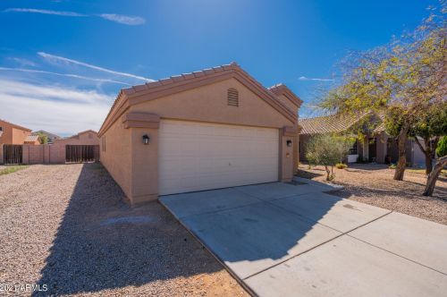 10621 Papago St, Tolleson, AZ 85353-1151