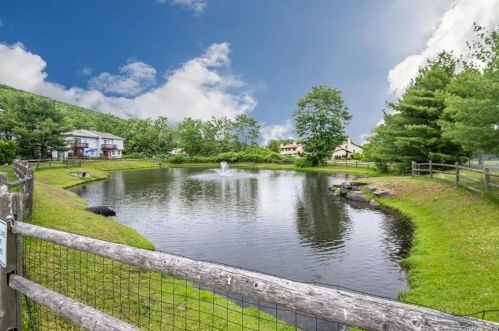 203 Eagleton Dr, Monroe, NY 10950-5140