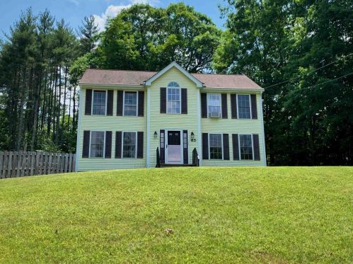 65 Wethersfield Dr, Tilton, NH 03276-4401