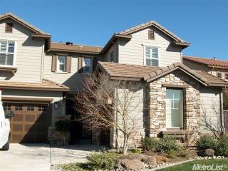 2215 Olson Dr, Lodi, CA 95242-4797
