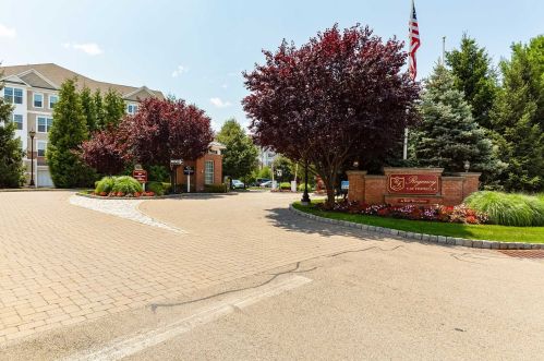 335 Regency Dr, Fishkill NY  12524-4937 exterior