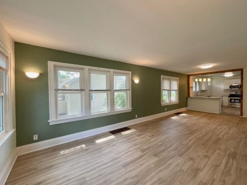 7200 44th Ave, Kenosha, WI 53142-1707