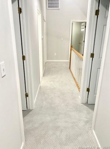 1200 Cornerstone Ct, Cheshire CT  06410-1860 exterior