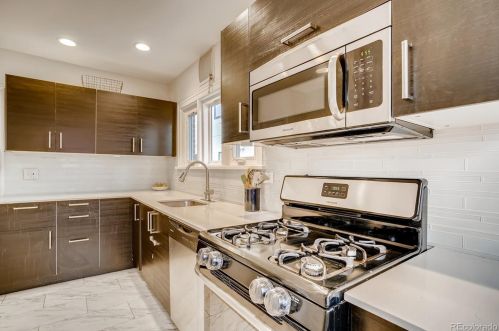 1555 Jackson St, Denver CO 80206-1921 exterior