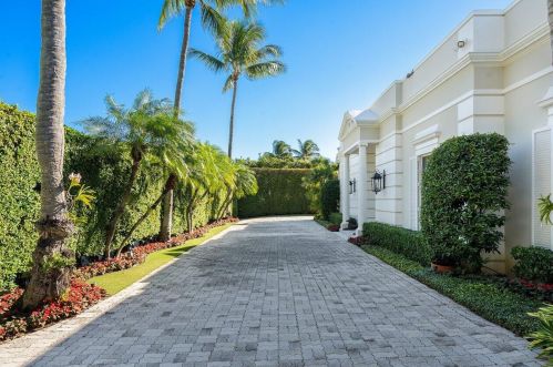 9 Via Los Incas, Palm Beach, FL 33480-3629
