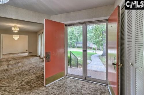 1104 Baywater Dr, Cayce-West Columbia SC  29170-3119 exterior