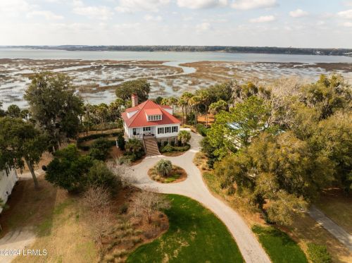 80 Secession Dr, Beaufort, SC 29907-1787