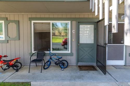 3330 Harbor Cir, Lake Nacimiento, CA 93446-4116