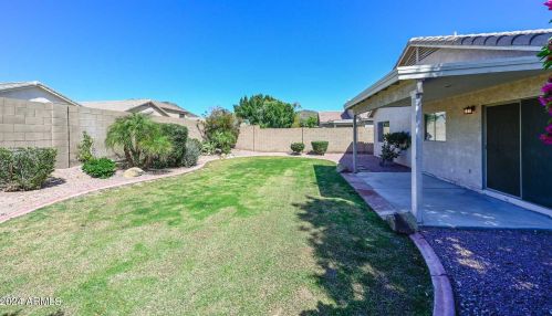 6620 Whispering Wind Dr, Glendale AZ  85310-3465 exterior