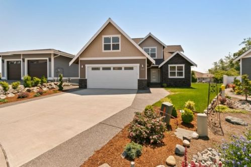 5943 Pacific Heights Dr, Ferndale WA  98248-9810 exterior