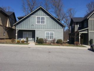 1315 Apple Blossom Way, Knoxville, TN 37920-2603