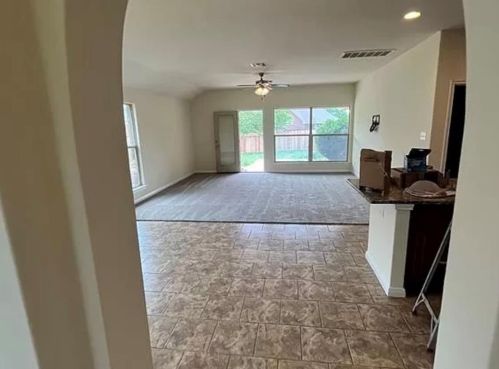 414 Village Commons Blvd, Georgetown TX  78633-5248 exterior
