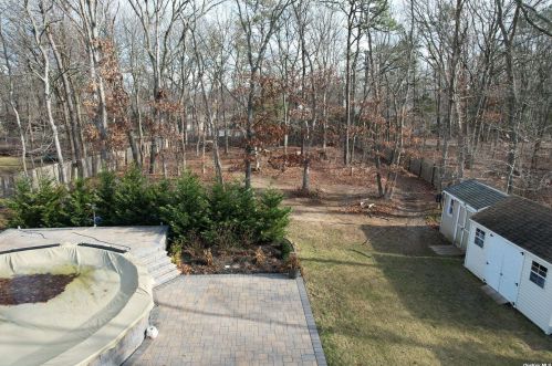 145 Mount Sinai Ave, Mount Sinai NY  11766-2313 exterior