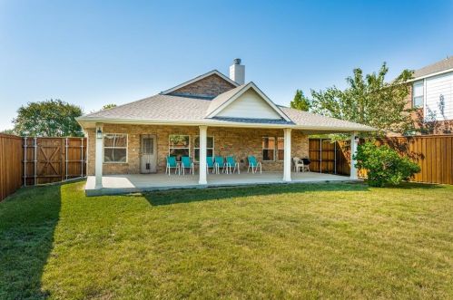 1310 Columbus Ln, St Paul, TX 75098-8456