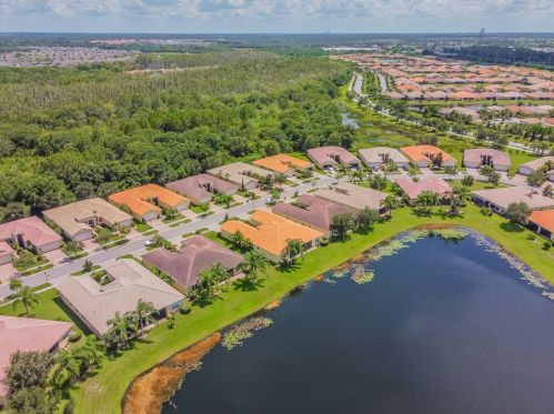 16143 Amethyst Key Dr, Wimauma FL  33598-4027 exterior