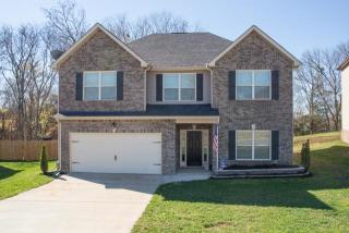2087 Bandera Dr, Clarksville, TN 37042-1669