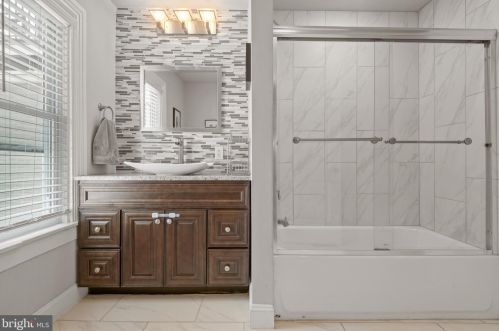 563 Shippen St, Lancaster PA  17602-4305 exterior