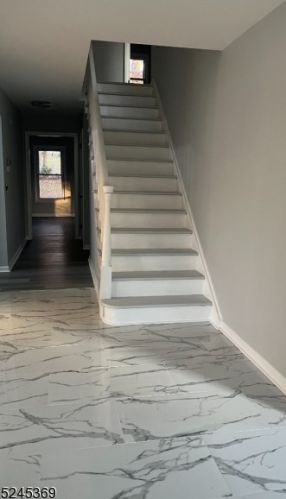 14 Ironwood Way, West Paterson NJ  07424-2019 exterior