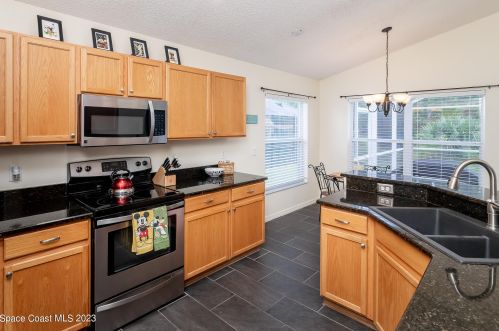 2631 Autumn Creek Cir, Kissimmee FL  34747-2236 exterior