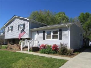 1162 Crescent Ct, Winston Salem, NC 27127-9054