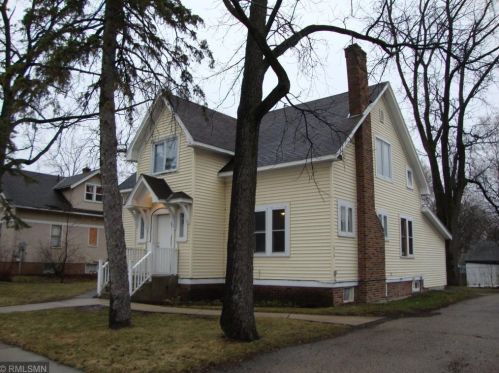 619 Trott Ave, Willmar, MN 56201-4357