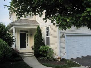 54 Faith Ln, Danbury, CT 06810-7122