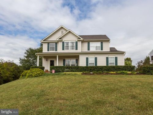 1 Pebble Pl, Fredericksburg VA  22405-5760 exterior