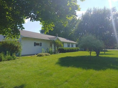 4297 Bonmaur Ter, Slinger, WI 53086-9367