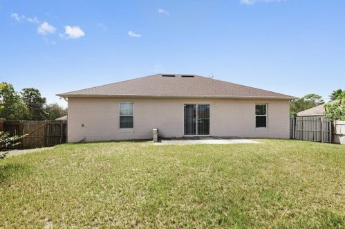 333 Kingfish Dr, Kissimmee, FL 34759-4843