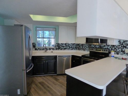 2 Plz Ct, Lehigh Acres FL exterior