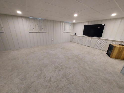 6027 Lake Dr, Cudahy WI  53110-3126 exterior