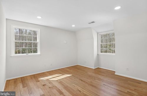 4471 Occoquan Overlook, Woodbridge VA  22192-6107 exterior