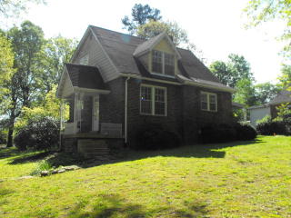 204 Forrest Ave, Camden, TN 38320-1140