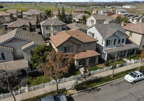 330 Applegate Dr, Valley Home CA  95361-8285 exterior