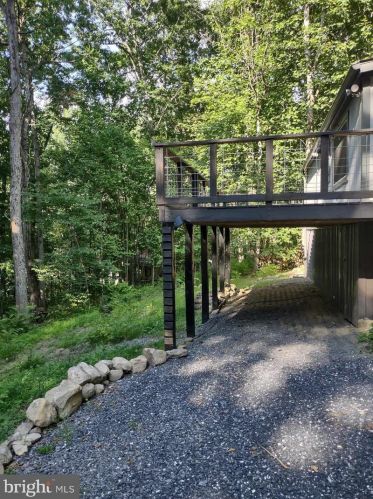 89 Rocky Mountain Ln, New Market VA  22844-3211 exterior